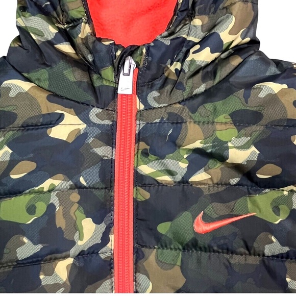 COPY - Nike Baby Boys Hooded Puffer Jacket Size 24 Months Camo Full Zip Water R… - Picture 9 of 13